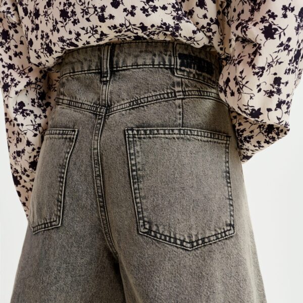 Essentiel Antwerp Grey and beige overdyed organic cotton barrel-leg jeans - Essentiel Antwerp Pants - Colorful Belgian Design - Shop at Coveti