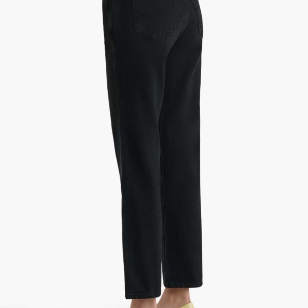 available now at Coveti.