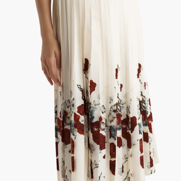 Elevate your elegance in this Khaite Skirts   from the 2025 resort wear edit