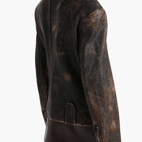 available now at Coveti.