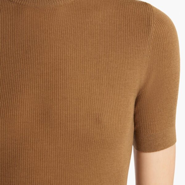 available now at Coveti.