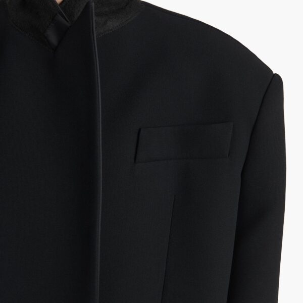 available now at Coveti.
