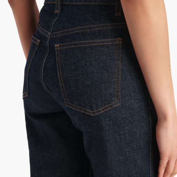 available now at Coveti.