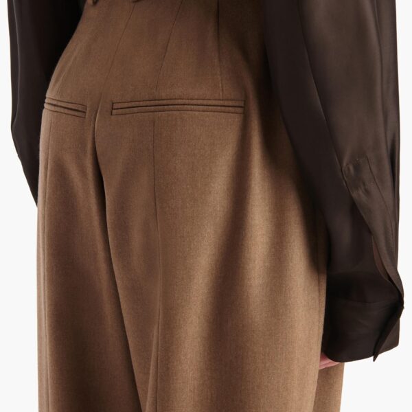available now at Coveti.