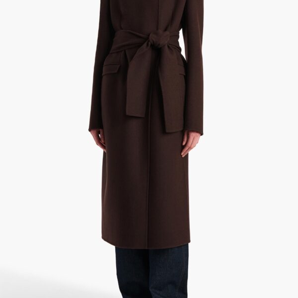 available now at Coveti.
