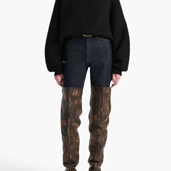 available now at Coveti.