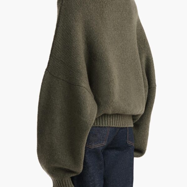 available now at Coveti.