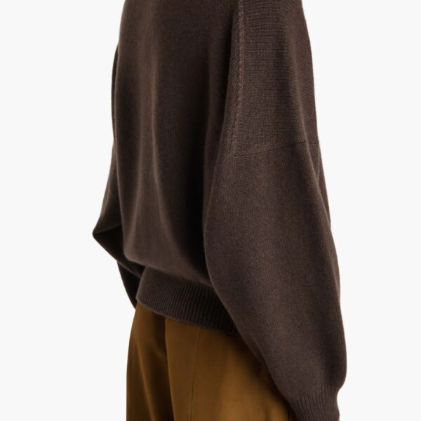available now at Coveti.