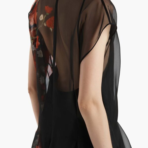 available now at Coveti.