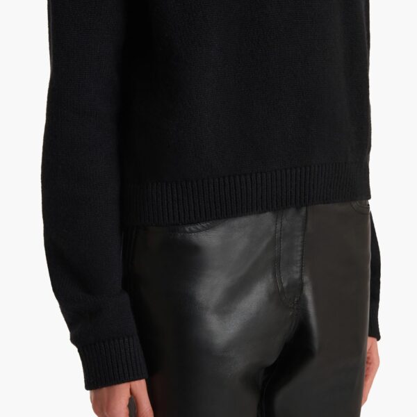 available now at Coveti.
