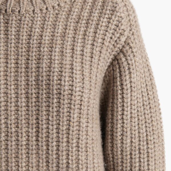 available now at Coveti.