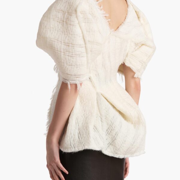 available now at Coveti.