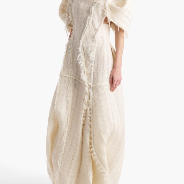 available now at Coveti.