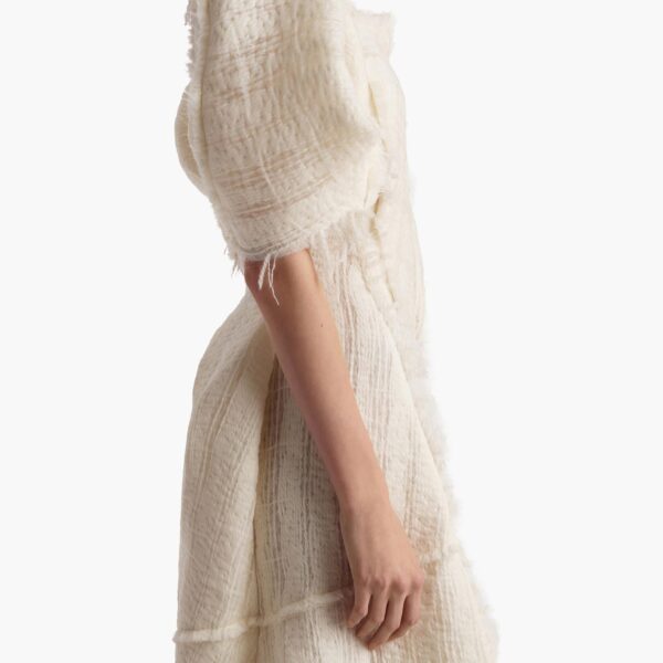 available now at Coveti.