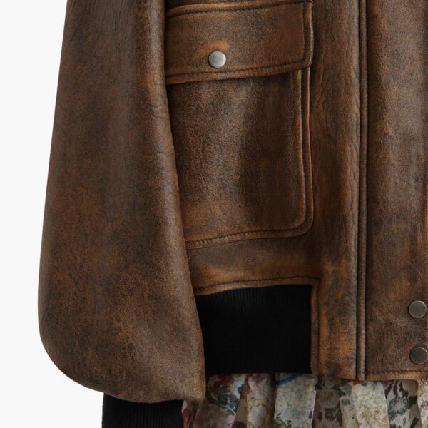 available now at Coveti.