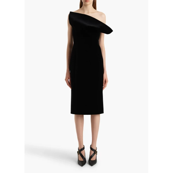 Elevate your elegance in this Khaite Dresses   from the 2025 resort wear edit