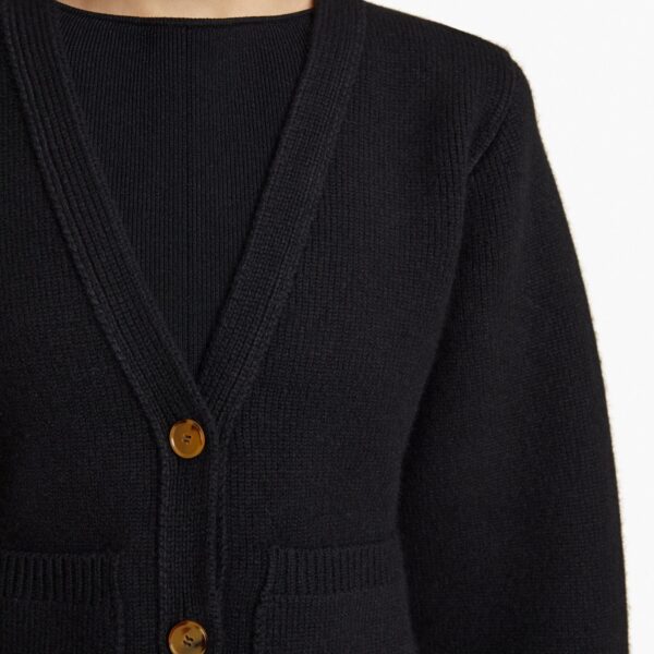 available now at Coveti.