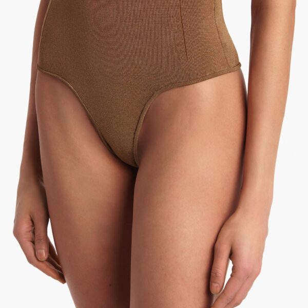 available now at Coveti.