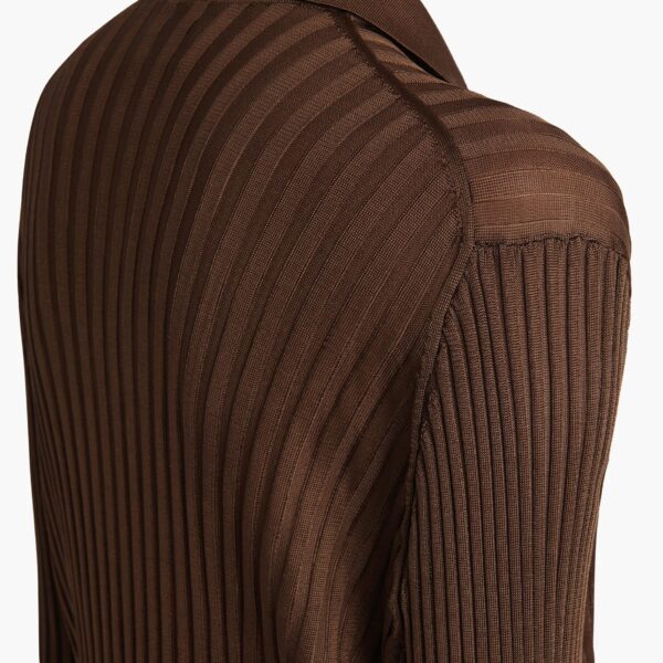 available now at Coveti.