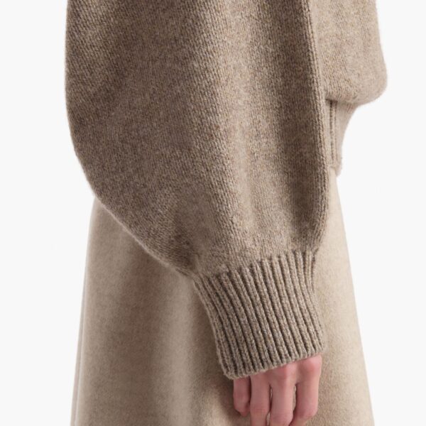 available now at Coveti.