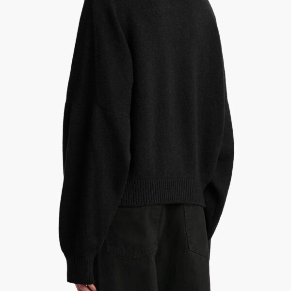 available now at Coveti.