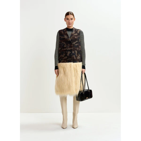 Essentiel Antwerp Khaki, beige and black camouflage wool-blend sleeveless jacket with off-white faux fur, view 2