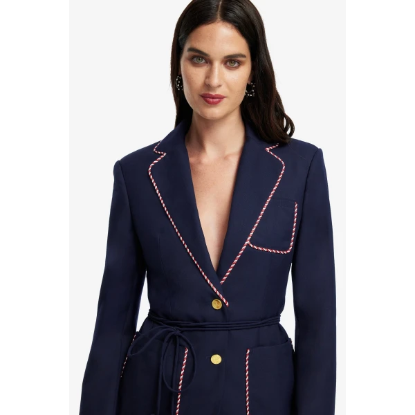 Contrast striped binding