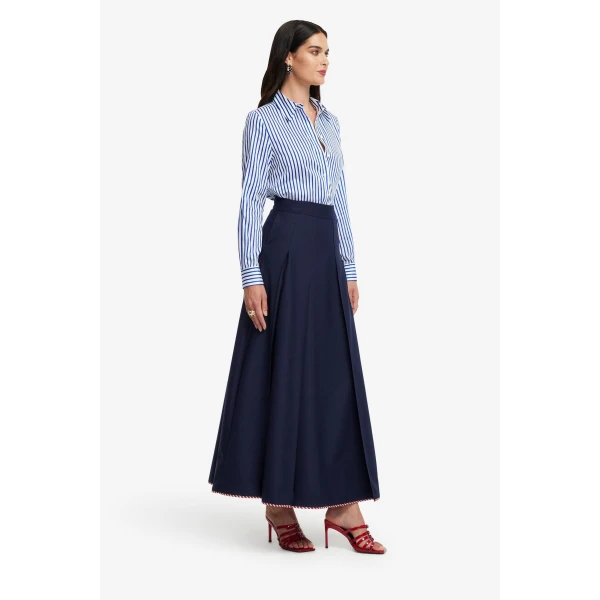 Contrast striped binding along hem