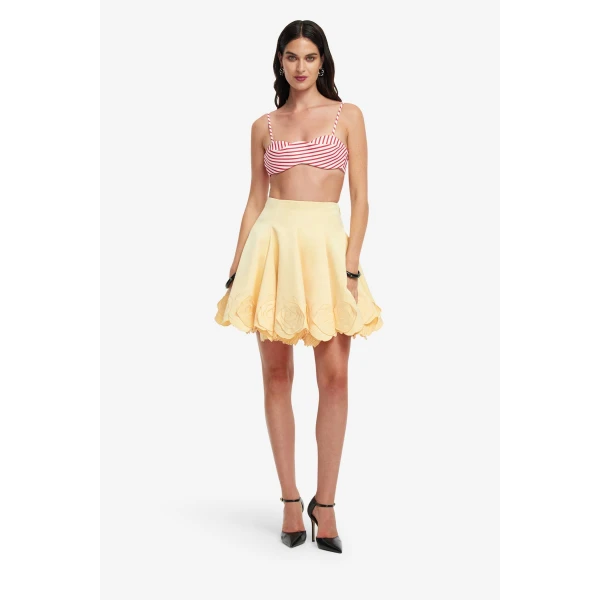 Sweetheart neckline