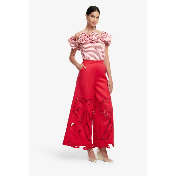 Fully lined - Off-Shoulder Top from Coveti