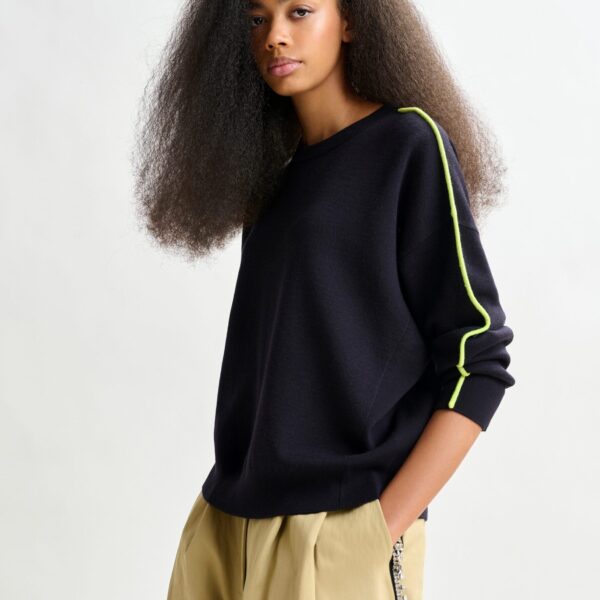 Essentiel Antwerp Navy and green knitted sweater with fitted waist - Essentiel Antwerp Knitwear - Colorful Belgian Design - Shop at Coveti