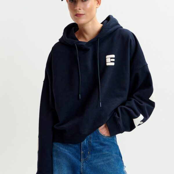 Essentiel Antwerp Navy oversized cotton hoodie with "fearless"-print - Essentiel Antwerp Hoodies - Colorful Belgian Design - Shop at Coveti