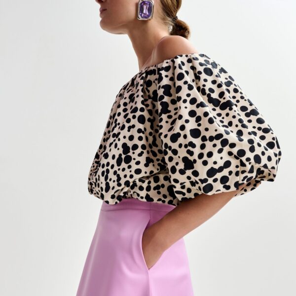 Essentiel Antwerp Off-white and black gathered bodysuit with puffed sleeves - Essentiel Antwerp Bodysuit - Colorful Belgian Design - Shop at Coveti