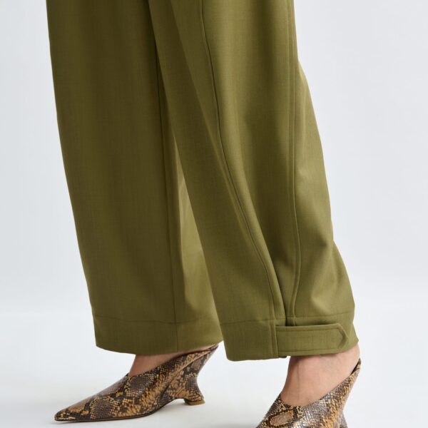 Essentiel Antwerp Olive green barrel-leg pants with twisted side seams - Essentiel Antwerp Pants - Colorful Belgian Design - Shop at Coveti