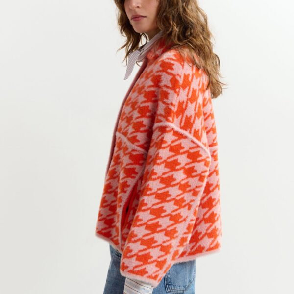 Essentiel Antwerp Orange and dusty pink houndstooth knit cardigan - Essentiel Antwerp Knitwear - Colorful Belgian Design - Shop at Coveti
