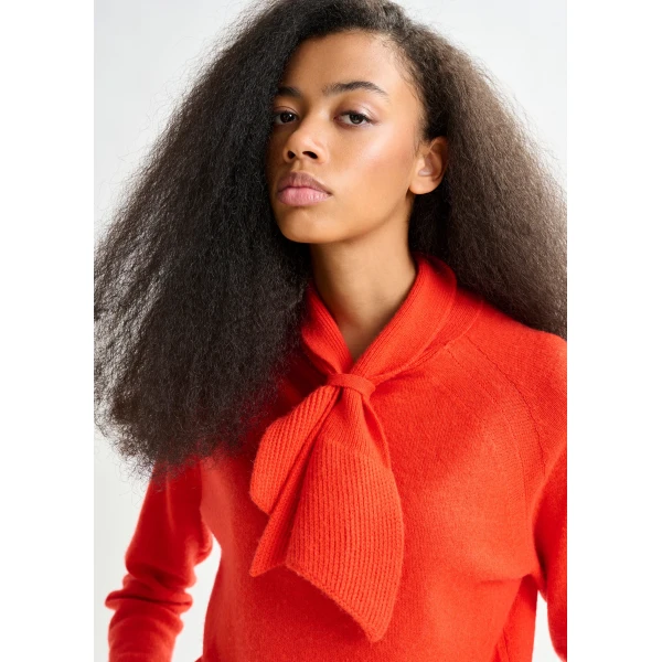 Essentiel Antwerp Orange cashmere sweater with pussy-bow tie, view 3