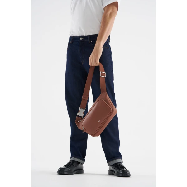 Larsen Sling Bag - Image 2