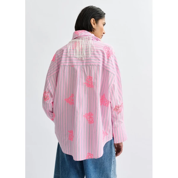Essentiel Antwerp Pink cotton shirt with blue pinstripes and embroidered details, view 4