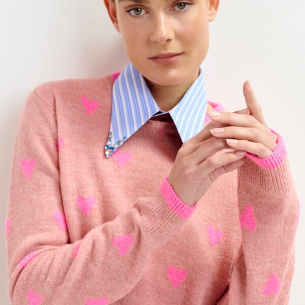 Essentiel Antwerp Pink heart-intarsia wool-blend sweater - Essentiel Antwerp Knitwear - Colorful Belgian Design - Shop at Coveti