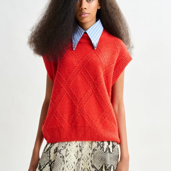 Essentiel Antwerp Red cable-knit sleeveless wool-blend sweater - Essentiel Antwerp Knitwear - Colorful Belgian Design - Shop at Coveti