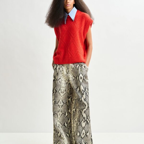 Essentiel Antwerp Red cable-knit sleeveless wool-blend sweater - Essentiel Antwerp Knitwear - Colorful Belgian Design - Shop at Coveti