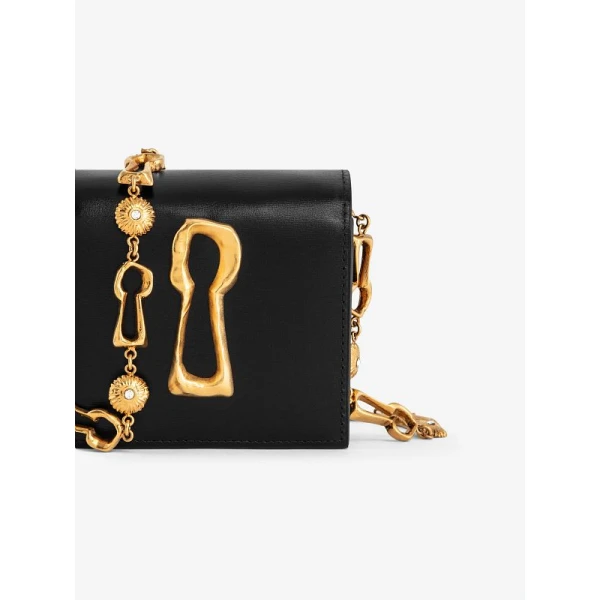 Schiaparelli nose bag
