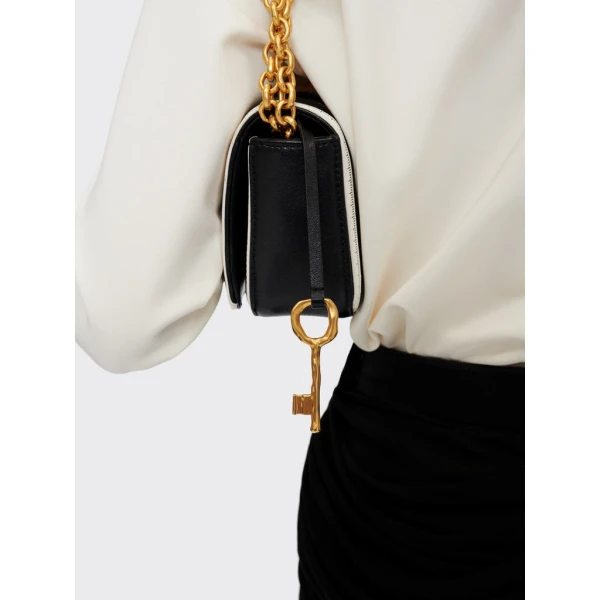Schiaparelli nose bag