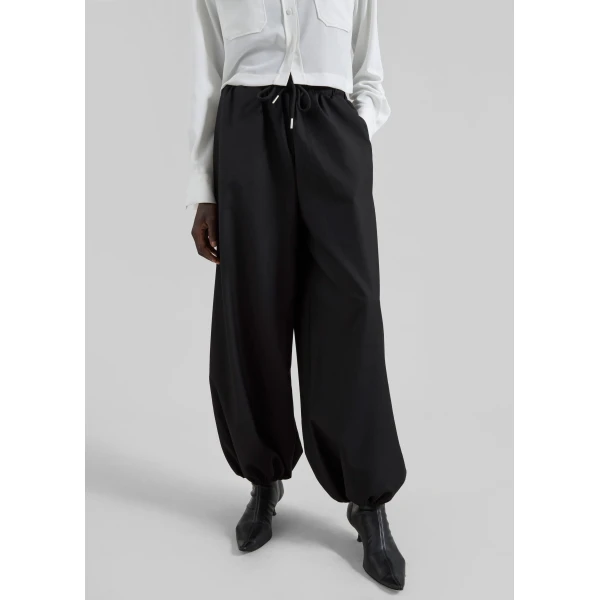 The Frankie Shop Aubray Balloon Pants – Black, view 3