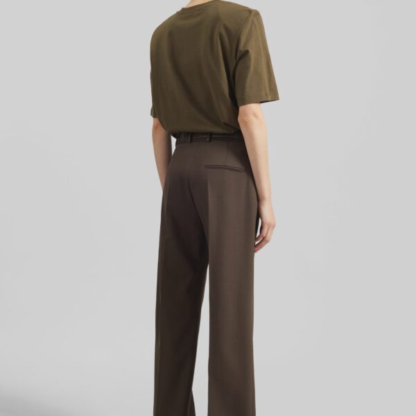 The Frankie Shop Carrington Padded Shoulder Tee - Olive - Oversized Minimalist Tops in Green - Shop at Coveti