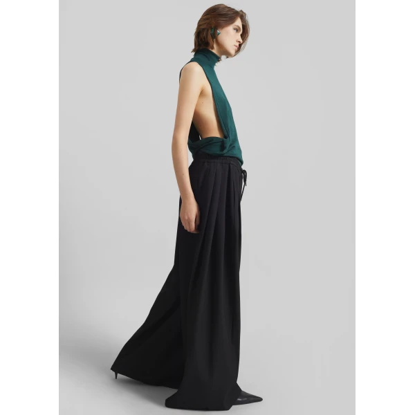 The Frankie Shop Corlen Pleated Wide Pants – Black, view 5