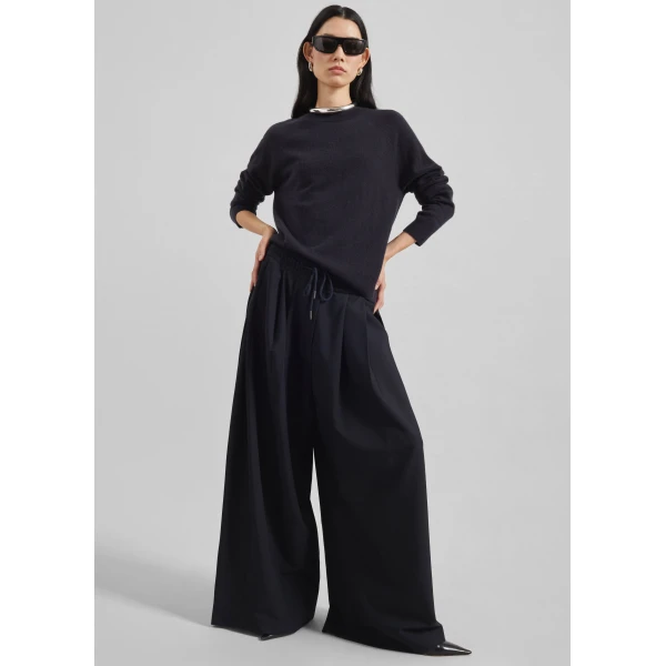 The Frankie Shop Corlen Pleated Wide Pants – Dark Navy, view 8