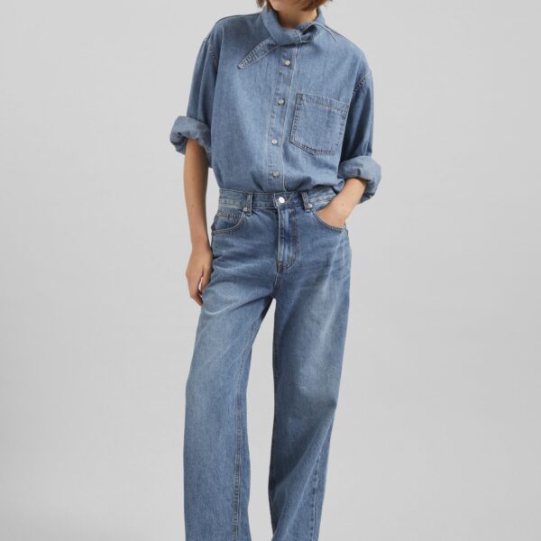 The Frankie Shop Dalston Jeans - Medium Wash - Oversized Minimalist Pants in Blue - Shop at Coveti