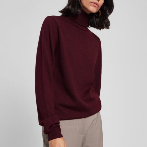 The Frankie Shop Eve Thin Turtleneck Sweater - Burgundy - Oversized Minimalist Knitwear in Red - Shop at Coveti