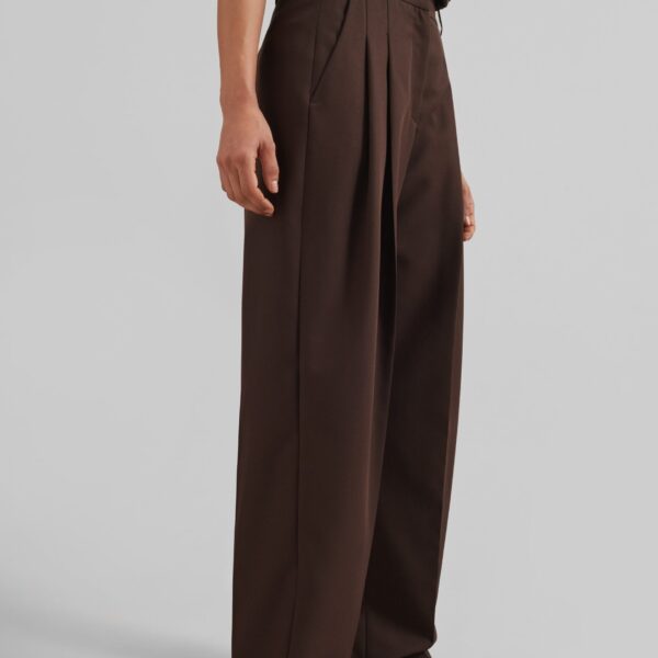 The Frankie Shop Gelso Pleated Twill Trousers - Brown - Oversized Minimalist Pants in Brown - Shop at Coveti